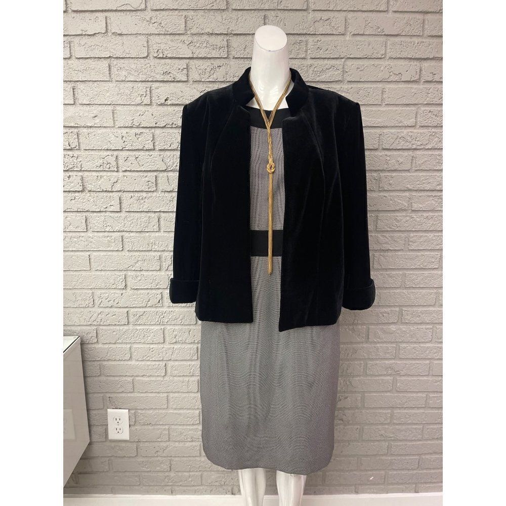 Tahari Arthur S Levine Sleeveless Black & White Tweed Dress Size 10